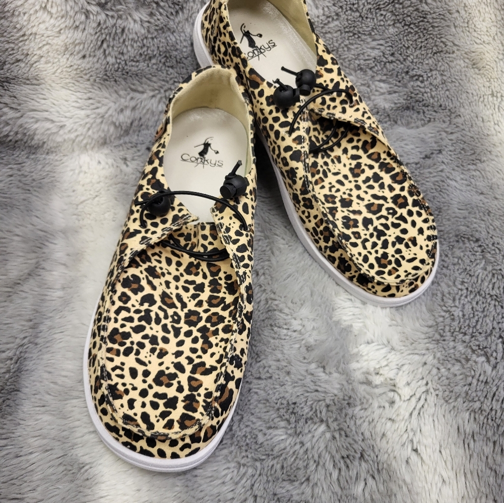 Corkys leopard print shoes size 10